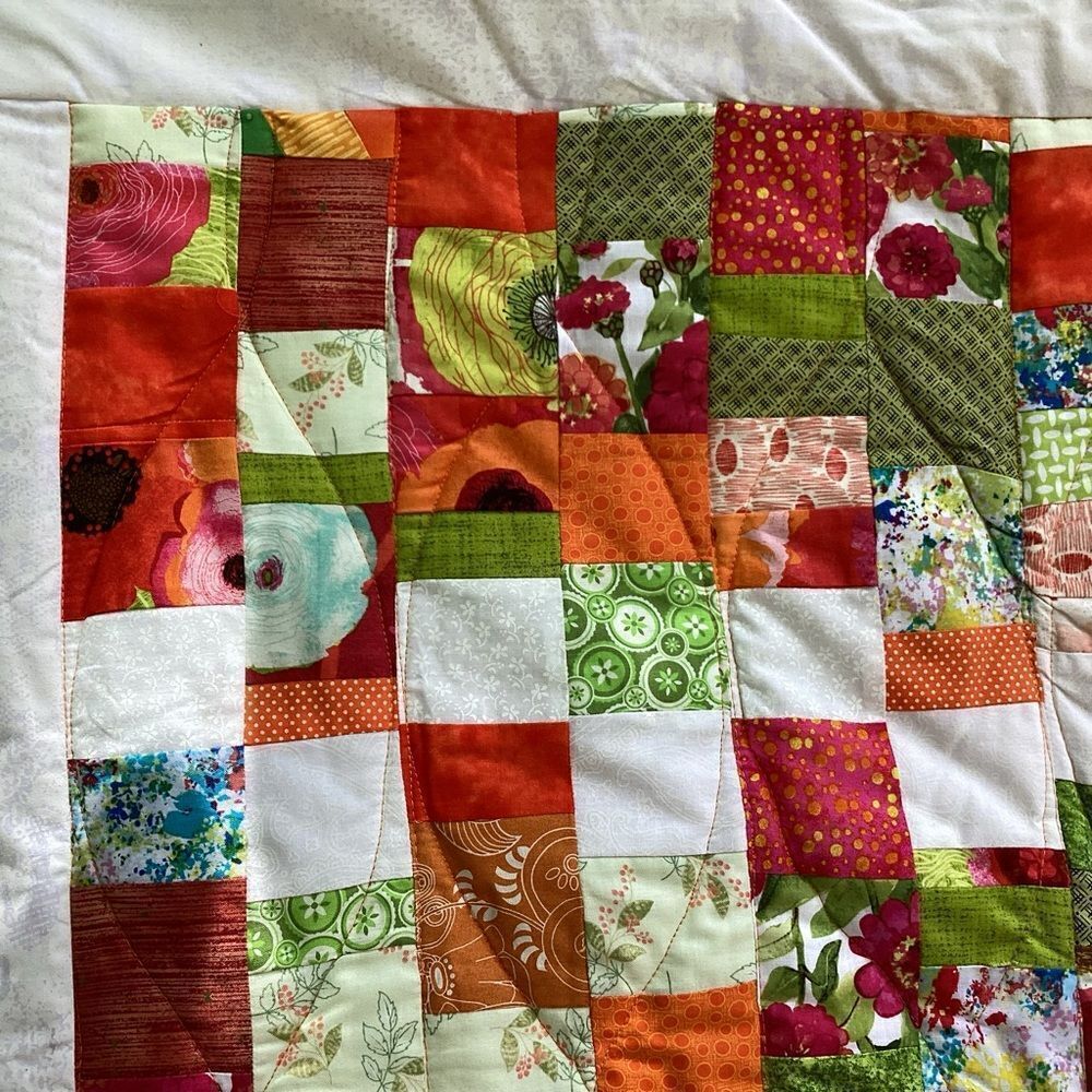 New With Tags. Bright Summer Orange and Green Garden Coin Lap Quilt - Picture 7 of 16
